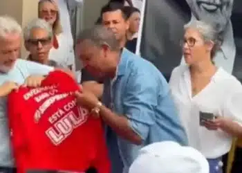 Durante Ato no Rio de Janeiro, Trabalhadores Chamam Lula de ‘Traidor da Saúde’
