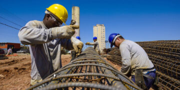 Paraná registra terceiro menor índice de desemprego desde 2012, aponta IBGE