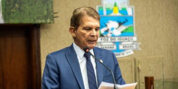 Prefeito de Foz do Iguaçu propõe reestruturação para modernizar a administração pública