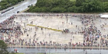 Ato de 8 de Janeiro reflete distanciamento entre governo e população
