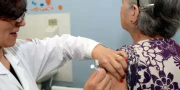 Influenza: vacinação para crianças, idosos e gestantes entra na rotina anual do SUS