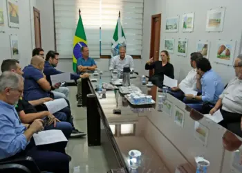 Vereadores de Foz debatem atualização de contrato de limpeza urbana