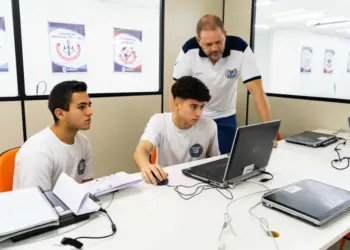 Governo do Estado sanciona lei que institui diretrizes sobre uso da Inteligência Artificial