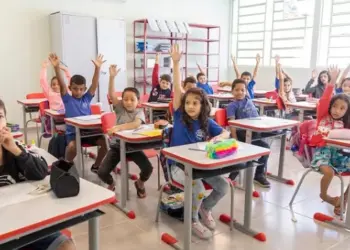 Foz do Iguaçu abre inscrições para PSS com 200 vagas para professores até 21 de abril