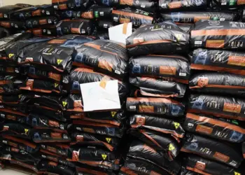 Prefeitura de Foz inicia entrega de 25 toneladas de ração para protetoras de animais da cidade.