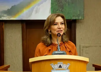 Vereadora cobra esclarecimentos sobre falta de insumos em escolas e CMEIs