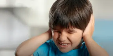 Parecer jurídico rejeita projeto de substituição de sinais sonoros em escolas de Foz