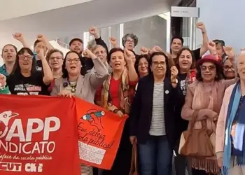 Alep aprova reajuste salarial para professores da rede estadual