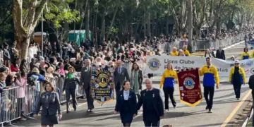 Foz do Iguaçu celebra 111 anos com desfile cívico-militar na Avenida Paraná