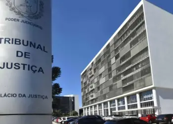 Justiça do Paraná proíbe obrigatoriedade de vacina COVID em crianças menores de 5 anos