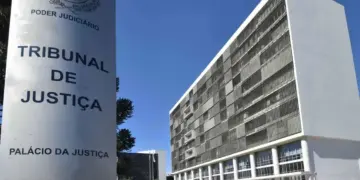 Justiça do Paraná proíbe obrigatoriedade de vacina COVID em crianças menores de 5 anos