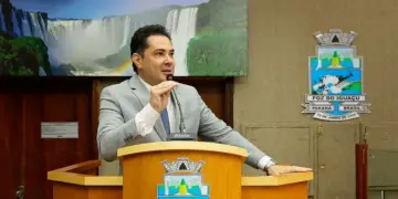 Projeto de lei quer identificação obrigatória em veículos oficiais