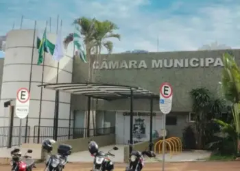 Câmara de Foz abre processo seletivo para estagiários