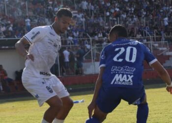 Foz do Iguaçu F.C. e Galo Maringá empatam e decisão do título fica para o jogo da volta