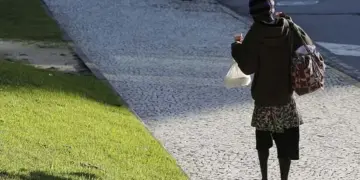 Projeto de lei propõe internação humanizada para população de rua