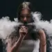 Fumaça doce, futuro amargo: o vape que invade nossas escolas
