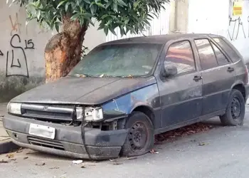 Projeto propõe identificação e remoção de veículos abandonados em vias públicas