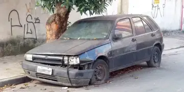 Projeto propõe identificação e remoção de veículos abandonados em vias públicas