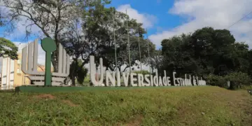 Inscrições para concurso de professor na UEL terminam nesta terça