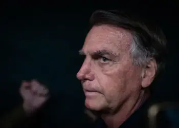 Moraes autoriza que parentes próximos visitem Bolsonaro