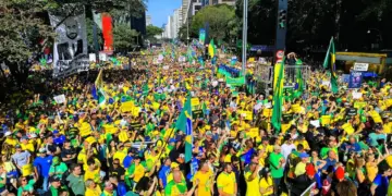 Atos pelo país pedem impeachment de Moraes e anistia para o 8 de janeiro