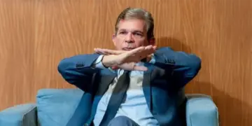 O funcionário público mais caro de Foz