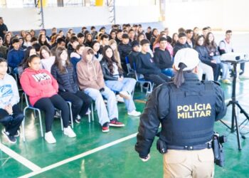 Santa Terezinha inicia palestras sobre uso seguro de patinetes elétricos