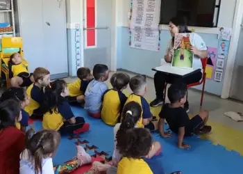 Câmara aprova criação de 100 vagas para professores de educação infantil