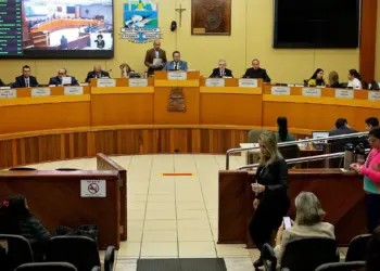 Câmara propõe novas regras para audiências públicas em Foz