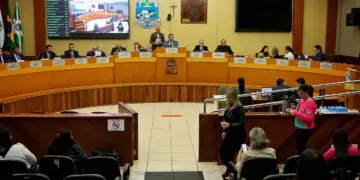 Câmara propõe novas regras para audiências públicas em Foz