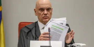 Conselheiros da OAB-DF acusam Moraes de violar prerrogativas da advocacia