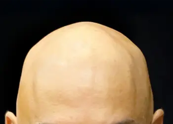 A pior ditadura é a que veste a roupa da democracia