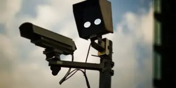 Câmara de Foz aprova projeto que dá transparência a multas de trânsito