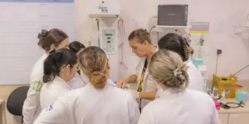 UEPG abre processo seletivo para 19 vagas de professores de Medicina