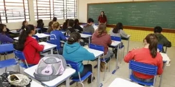 Governo do Paraná convoca mais 288 professores de concurso de 2023