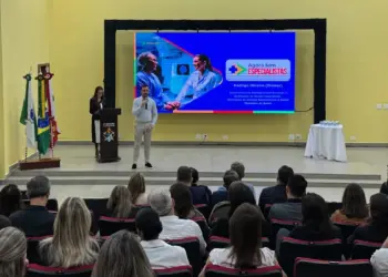 Governo Federal lança em Foz programa para reduzir filas no SUS