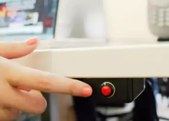 Projeto de lei propõe instalação de botão do pânico em unidades de saúde de Foz