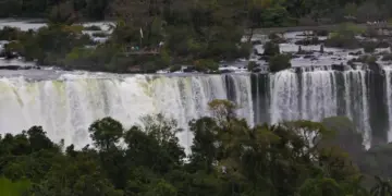 Justiça mantém propriedade das Cataratas do Iguaçu em nome do Estado do Paraná