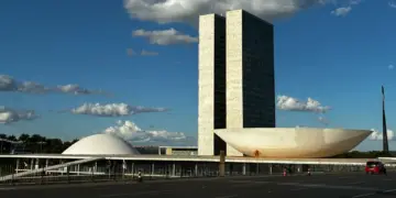 Se Foz não vai a Brasília, Brasília vem a Foz