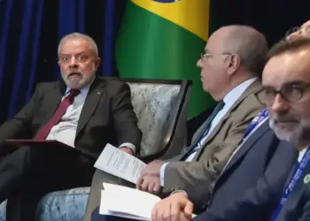 Entre narrativas, há fatos… E fotos