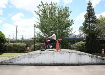 Detran-PR retira rampa das pistas de exame para motos no Paraná
