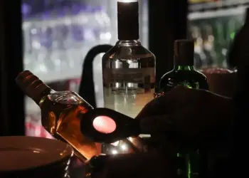 Câmara analisa criação do selo “Bebida Segura” para combater venda de produtos adulterados