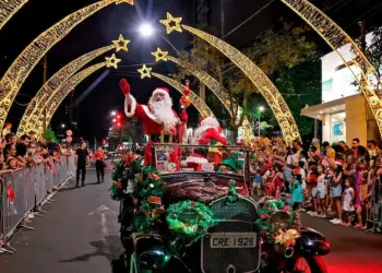 Câmara de Foz agiliza tramitação de projeto que destina recursos ao Natal Luz, Água e Magia