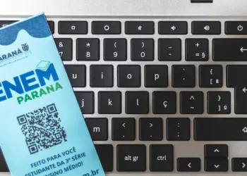 Enem 2025 mobiliza mais de 195 mil estudantes no Paraná