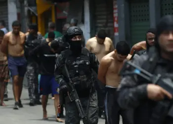 Operações contra facções: moradores aprovam. Militantes, estúpidos e maus-caracteres, não.