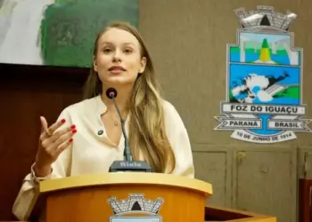 Vereadora propõe sustar decreto que permite desvio de função de professores em estágio probatório