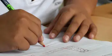 Indicadores da educação infantil avançam, mas País ainda não cumpre metas do PNE