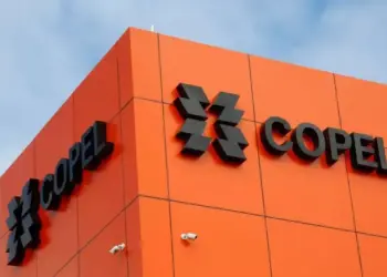 Reclamar nas redes sociais alivia, mas é na ANEEL que a Copel sente o impacto