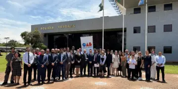 Desagravo público marca posicionamento da OAB em favor de advogado