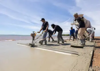 Prefeitura inicia revitalização da orla da Praia Artificial do Terminal Alvorada Itaipu